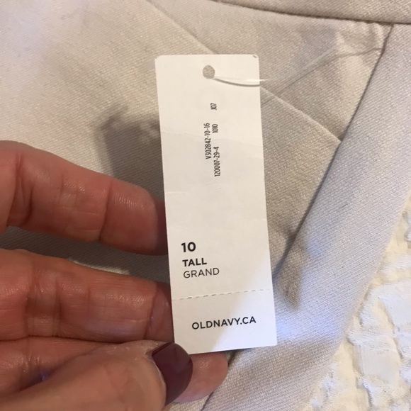 Old Navy Pixie Pant - Picture 2 of 2